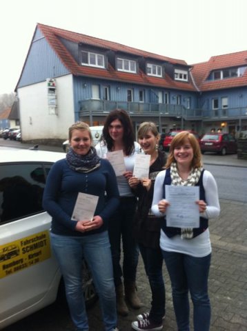 Gute Fahrt Vicky S., Eva S., Josephine K., Annemarie B. (15.02)